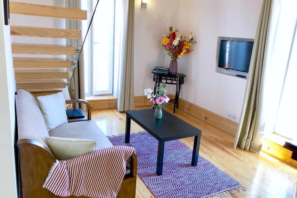 32 Top - Center Of Lisbon Duplex Apartment, Barrio Alto Exterior photo