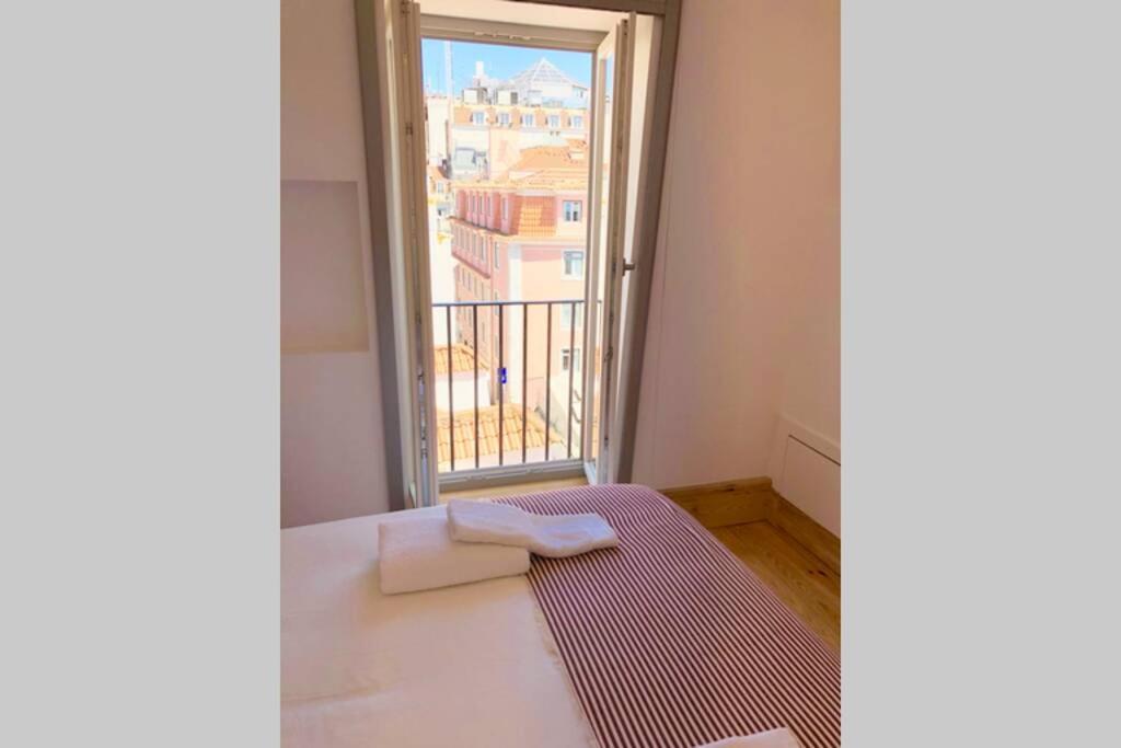 32 Top - Center Of Lisbon Duplex Apartment, Barrio Alto Exterior photo